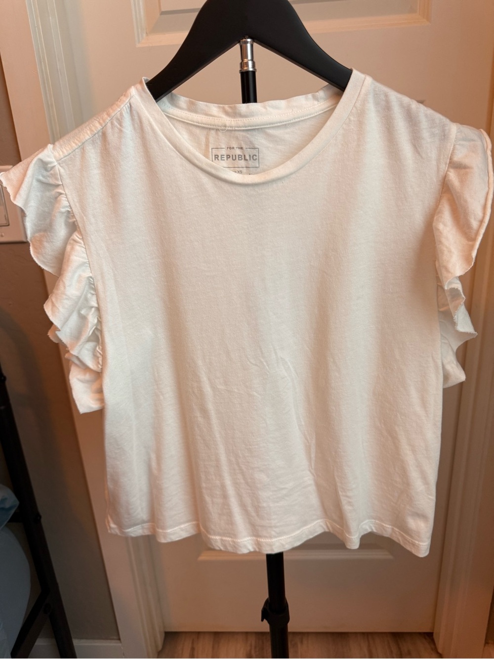 Republic White Ruffle Sleeve Top